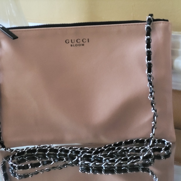 Gucci - Picture 13 of 17